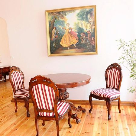 Palac Brody Buitenkant foto